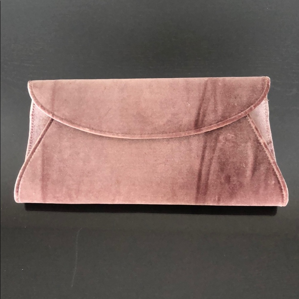 ‼️SOLD‼️Steve Madden Taupe Clutch with chain